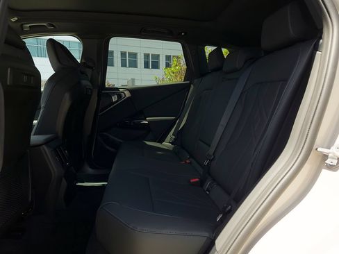 New 2026 BMW X3 xDrive30i w/ Convenience Package AWD/4WD image 7