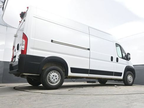 Used 2025 RAM ProMaster 2500 w/ Convenience Group FWD image 34