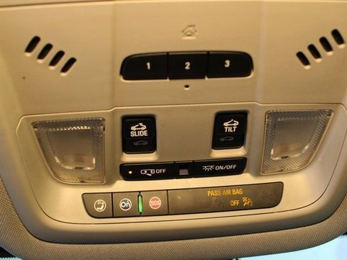 Used 2020 GMC Acadia AT4 image 31