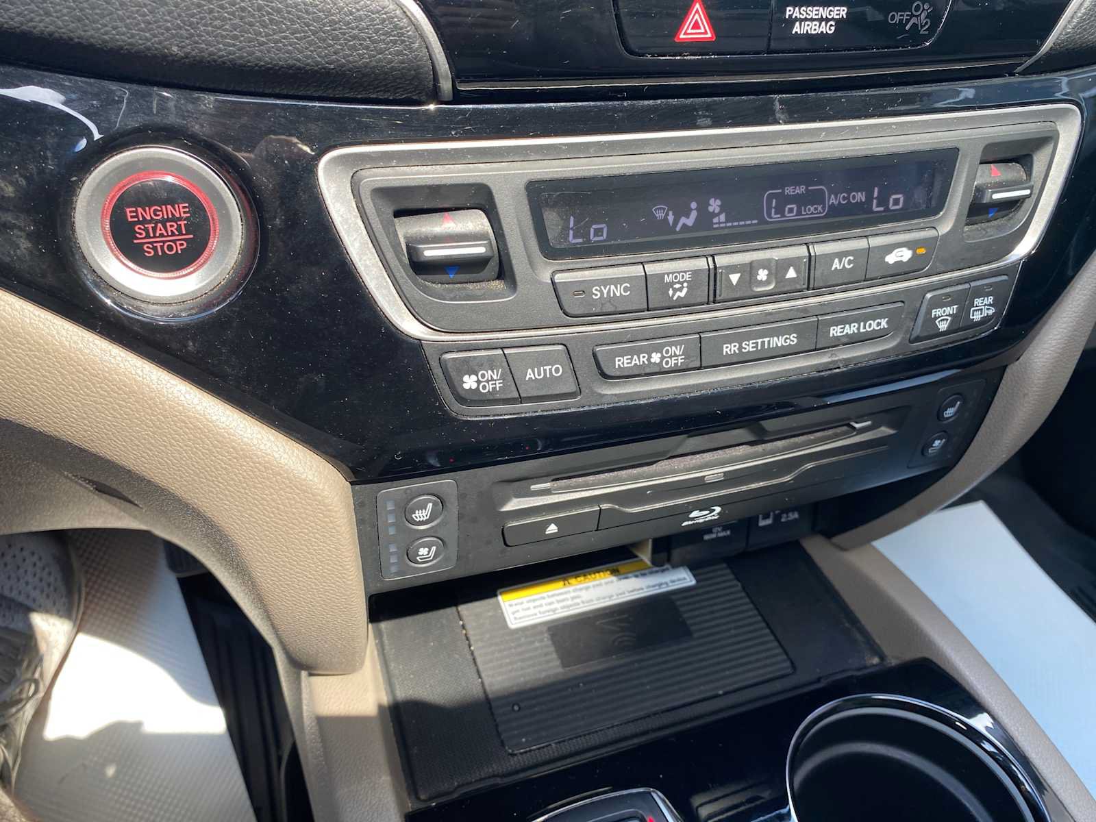 Used 2021 Honda Pilot Elite image 25