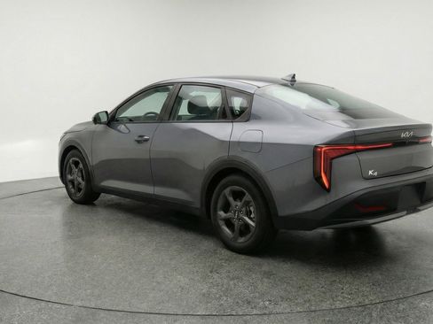 Used 2025 Kia K4 LXS image 6