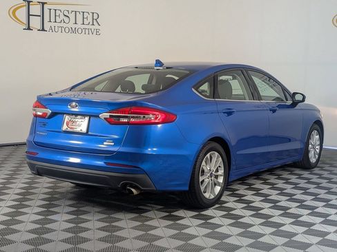 Used 2019 Ford Fusion SE FWD image 7