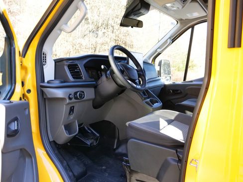 Used 2026 Ford Transit 350 XL image 21