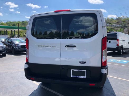 Used 2024 Ford Transit 250 Low Roof w/ Exterior Upgrade Package image 4