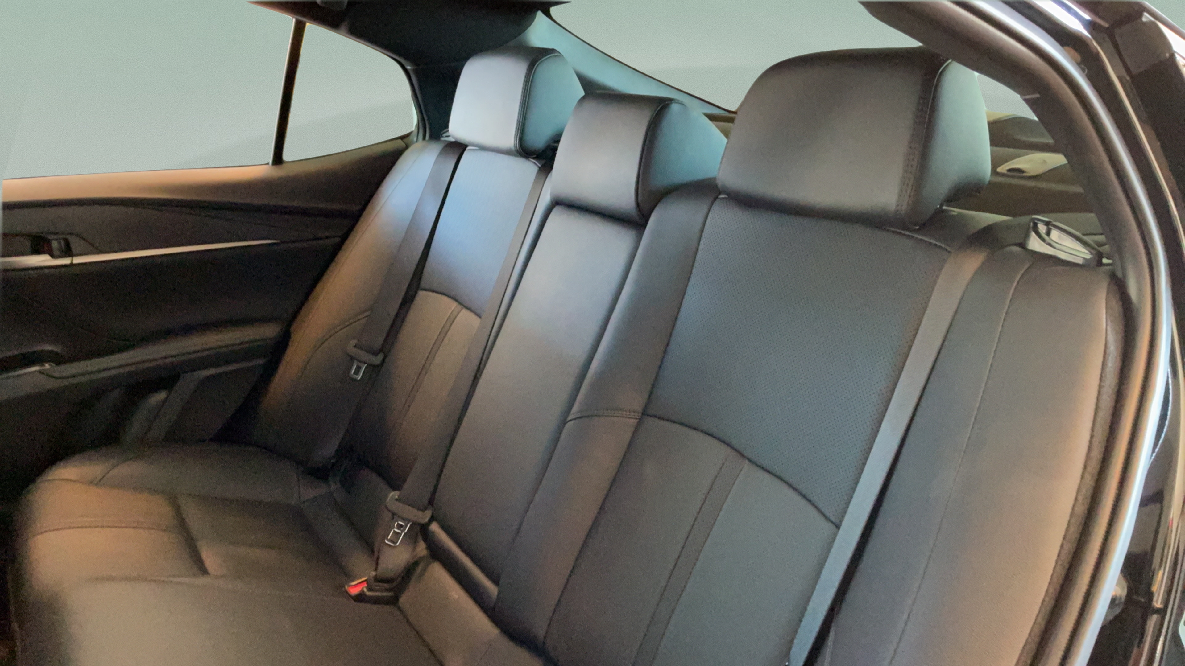 Used 2026 Toyota Camry XSE FWD image 39