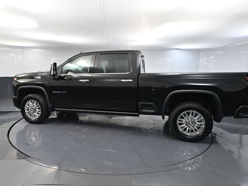 Used 2022 Chevrolet Silverado 2500 High Country w/ Z71 Off-Road Package AWD/4WD image 11