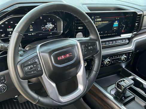 Used 2025 GMC Sierra 1500 SLT w/ SLT Premium Plus Package image 22