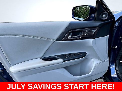 Used 2017 Honda Accord EX-L image 21
