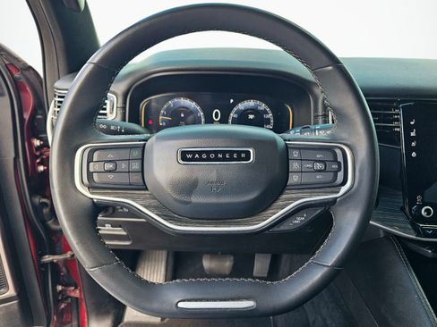 Used 2022 Jeep Wagoneer Series III RWD image 19