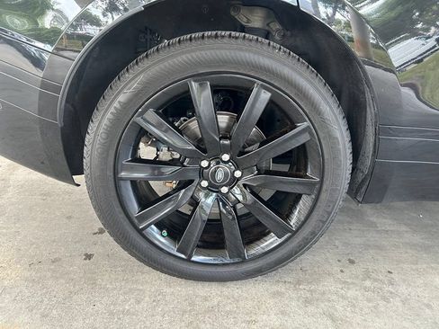 Used 2019 Land Rover Range Rover Velar R-Dynamic SE AWD/4WD image 24