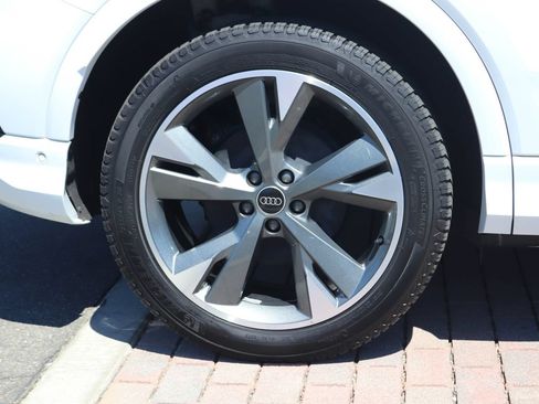 Certified 2023 Audi Q4 e-tron Premium Plus w/ Premium Plus AWD/4WD image 10