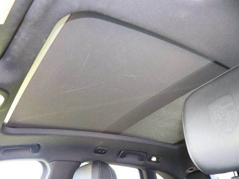 Used 2017 Porsche Macan image 28