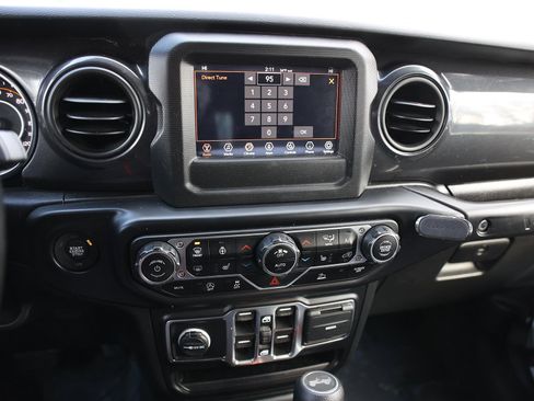 Used 2021 Jeep Wrangler Unlimited Sport image 21