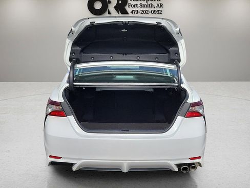 Used 2024 Toyota Camry SE image 8