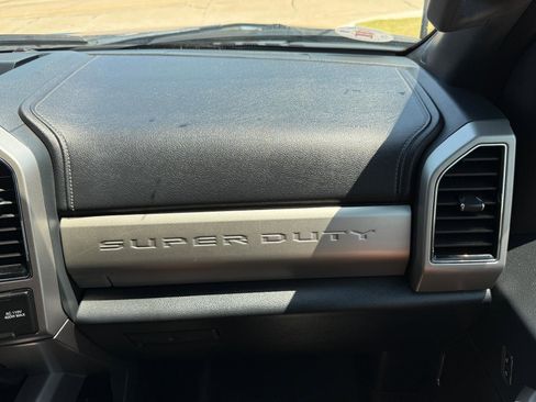 Used 2022 Ford F250 Lariat w/ Lariat Ultimate Package image 35