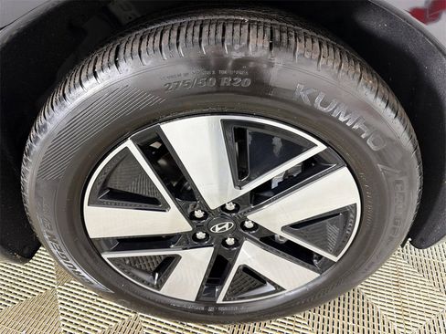 Used 2026 Hyundai Ioniq 9 SEL image 13