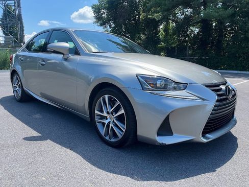 Used 2019 Lexus IS 300 image 37