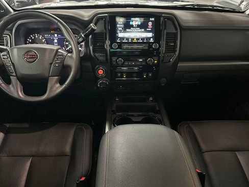 Used 2017 Nissan Titan SL RWD image 15