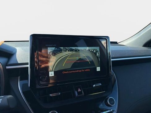 Used 2025 Toyota Corolla Cross AWD Hybrid image 18