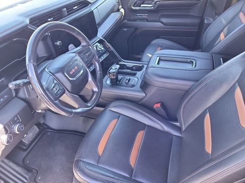 Used 2022 GMC Sierra 1500 AT4 w/ Technology Package image 11