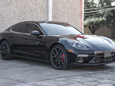 Used 2018 Porsche Panamera Turbo image 9