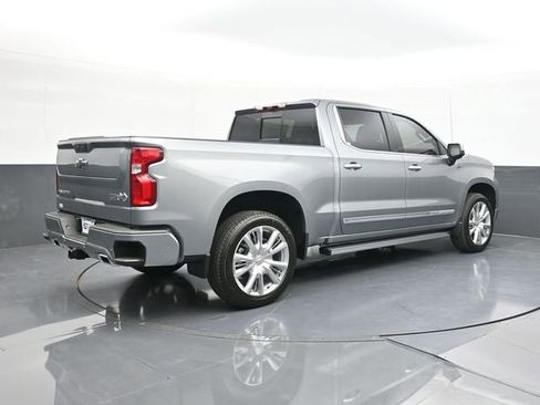 New 2026 Chevrolet Silverado 1500 High Country AWD/4WD image 15