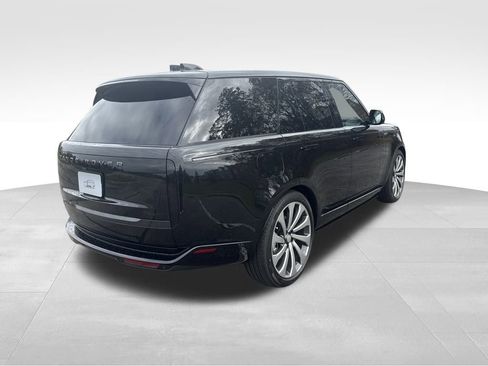 New 2025 Land Rover Range Rover SE image 7