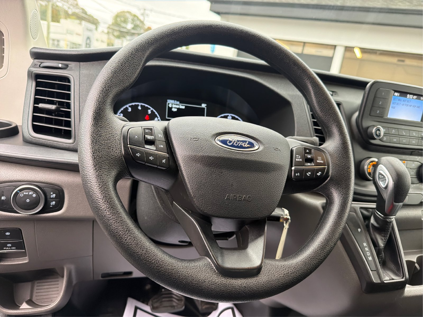 Used 2025 Ford Transit 250 Low Roof w/ Exterior Upgrade Package RWD image 16
