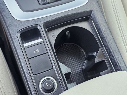 Used 2020 Audi Q3 2.0T Premium Plus w/ Premium Plus Package image 28