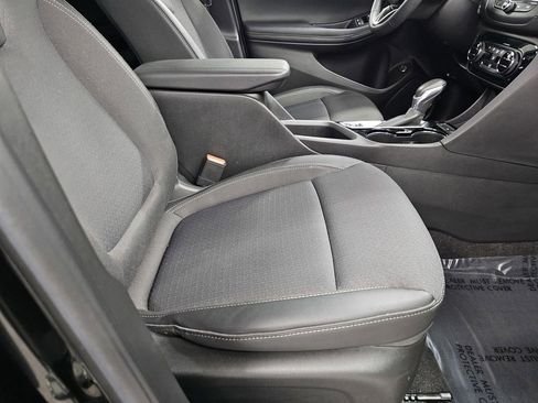 Used 2022 Buick Encore GX Select FWD image 23