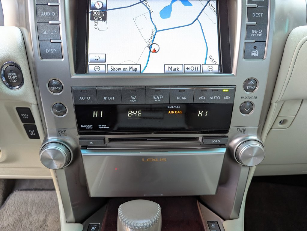 Used 2011 Lexus GX 460 AWD/4WD image 25