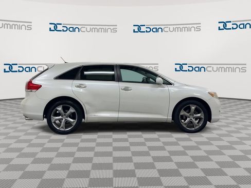 Used 2010 Toyota Venza FWD image 9