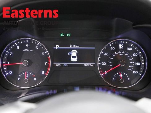 Used 2022 Kia Forte LXS w/ LXS Technology Package image 18