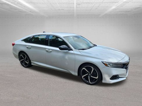 Used 2022 Honda Accord Sport image 10