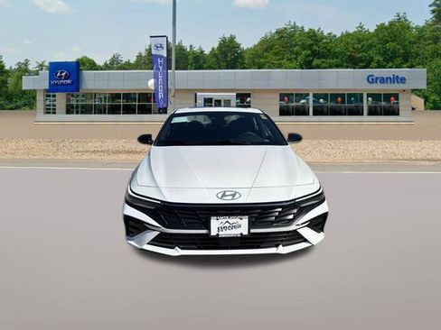 New 2026 Hyundai Elantra SEL Sport Premium FWD image 3