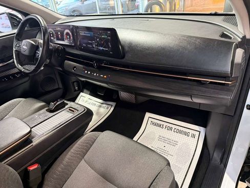 Used 2023 Nissan Ariya FWD image 60