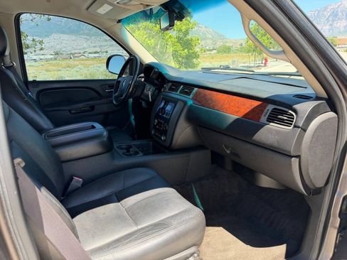 Used 2012 GMC Yukon SLT AWD/4WD image 17
