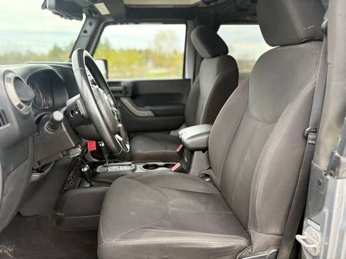 Used 2014 Jeep Wrangler Sport w/ Quick Order Package 24S AWD/4WD image 10