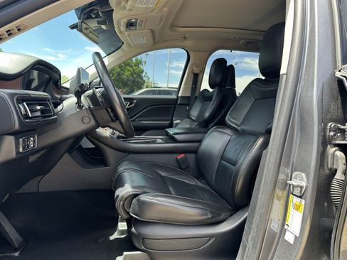 Used 2021 Lincoln Aviator Reserve w/ Equipment Group 208A RWD image 11