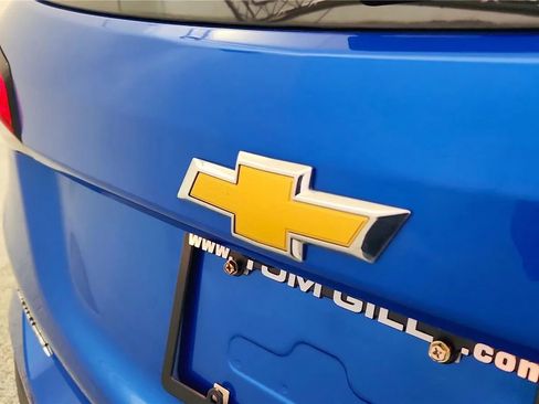 Used 2024 Chevrolet Equinox LT w/ LPO, Floor Liner Package FWD image 16