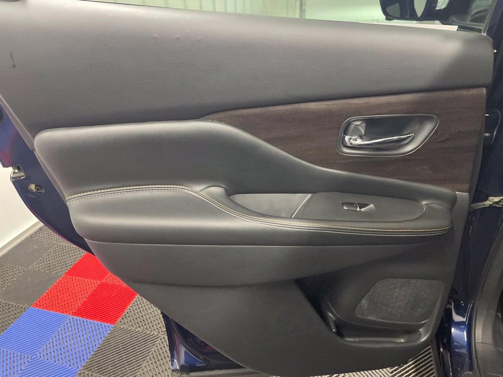 Used 2024 Nissan Murano Platinum AWD/4WD image 12