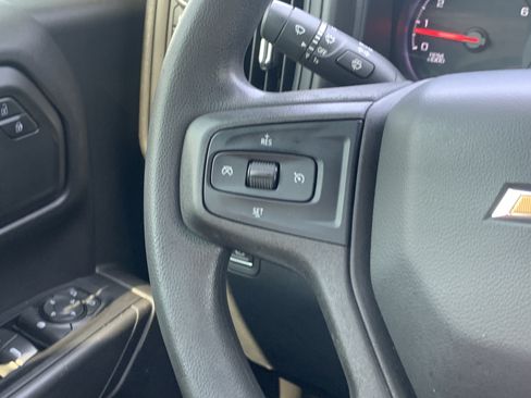 Used 2019 Chevrolet Silverado 1500 Custom w/ Custom Value Package AWD/4WD image 19