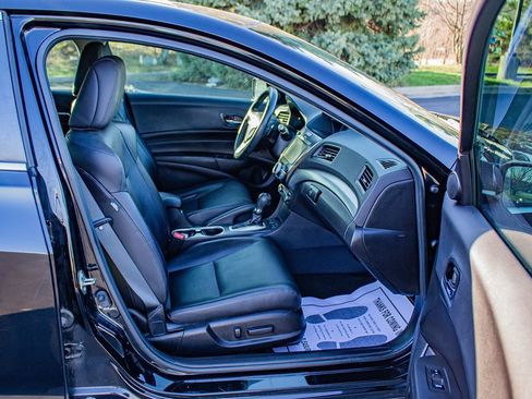 Used 2016 Acura ILX w/ Premium Package image 18