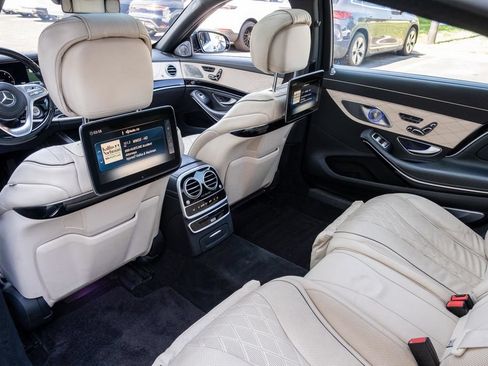 Used 2018 Mercedes-Benz Maybach S 560 4MATIC image 41