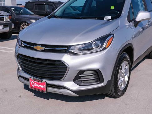 Used 2022 Chevrolet Trax LT w/ Driver Confidence Package AWD/4WD image 10