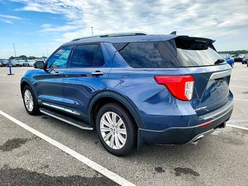 Used 2021 Ford Explorer Limited w/ Hybrid Equipment Group 310A AWD/4WD image 2
