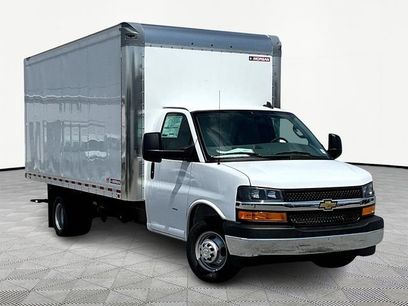 New 2025 Chevrolet Express 3500 w/ Power Convenience Package