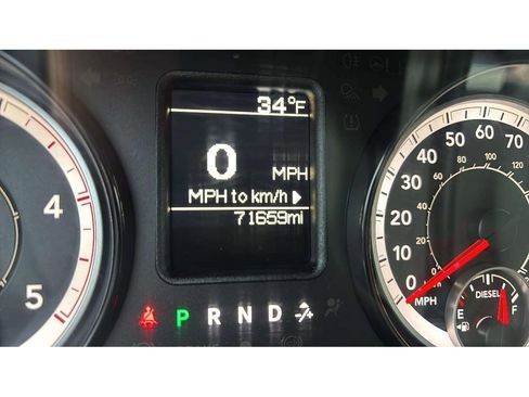 Used 2018 RAM 2500 Tradesman w/ Chrome Appearance Group image 14