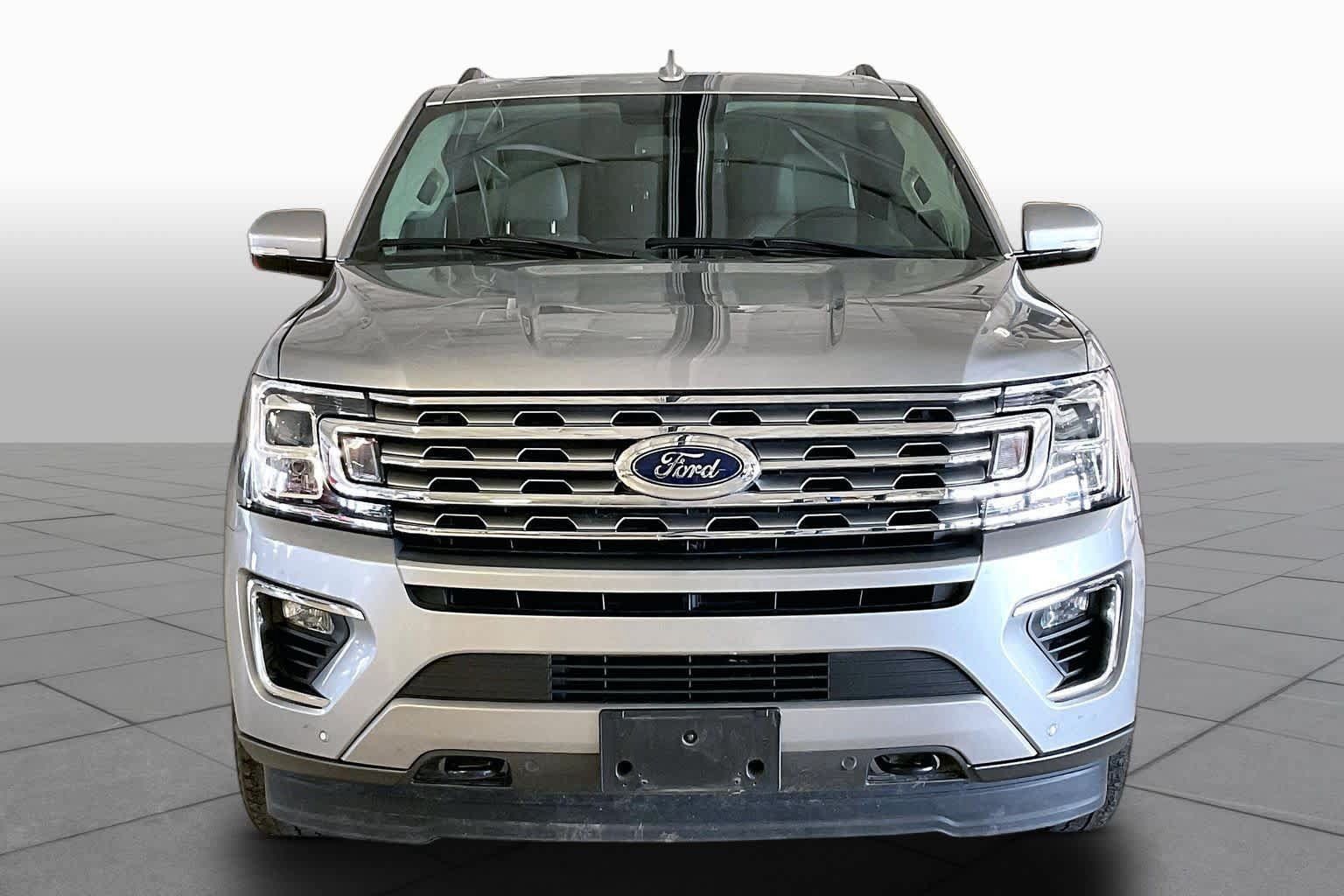Used 2021 Ford Expedition Limited AWD/4WD image 3