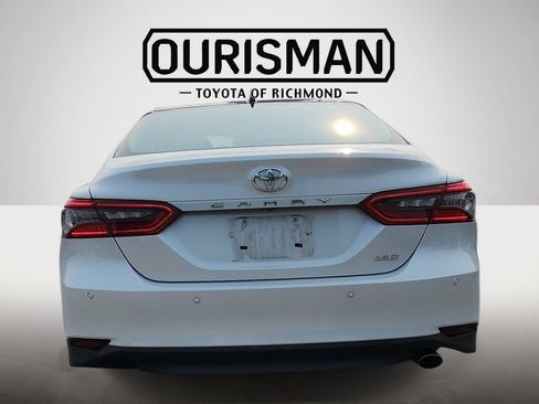 Used 2021 Toyota Camry XLE w/ Navigation Package FWD image 6